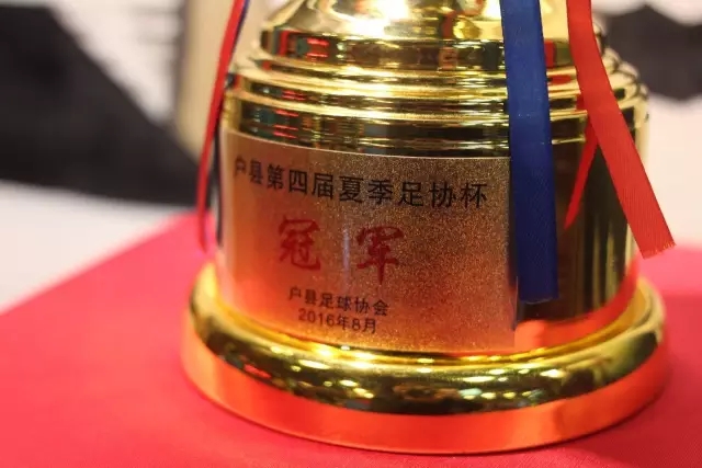 郑钦文强势回归，逆转凯斯创造经典